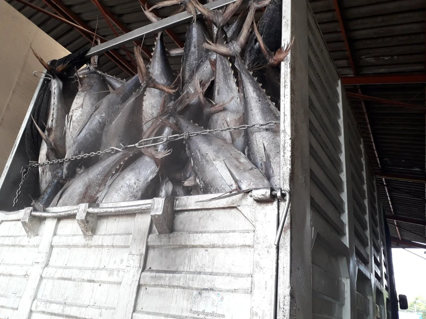 Kesiapan Truk Ekspedisi Antarkota